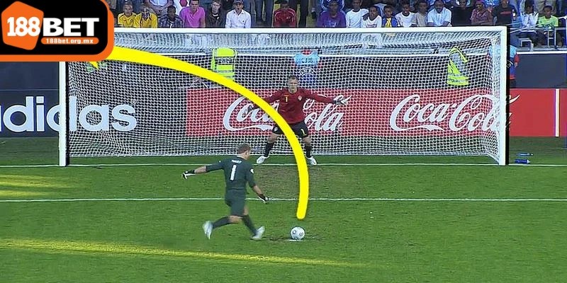 Đá phạt trực tiếp được các trọng tài ưu tiên lựa chọn hàng đầu